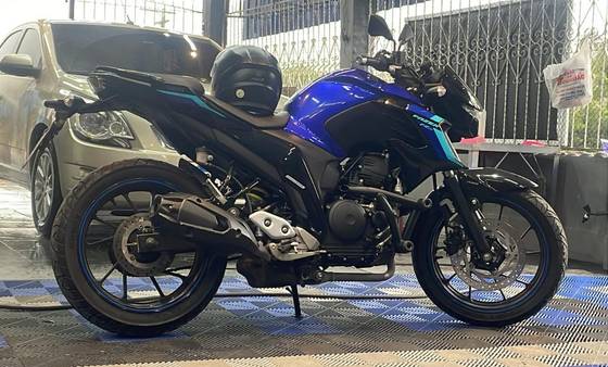 YAMAHA FZ25 FAZER ABS 